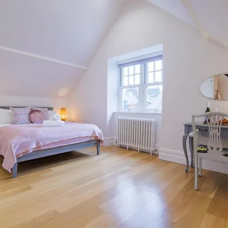 Cunsey, Penthouse