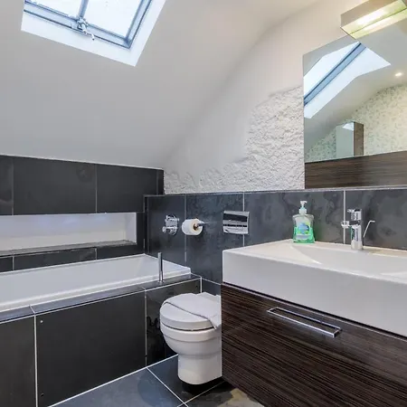 Cunsey, Penthouse *
