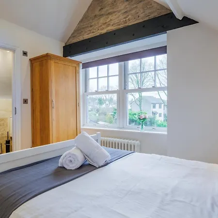 Cunsey, Penthouse Apartment Windermere