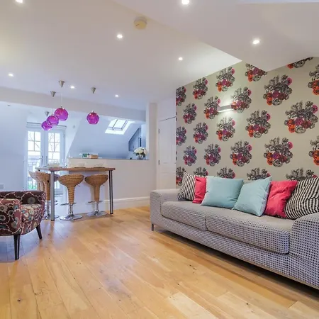 Cunsey, Penthouse *